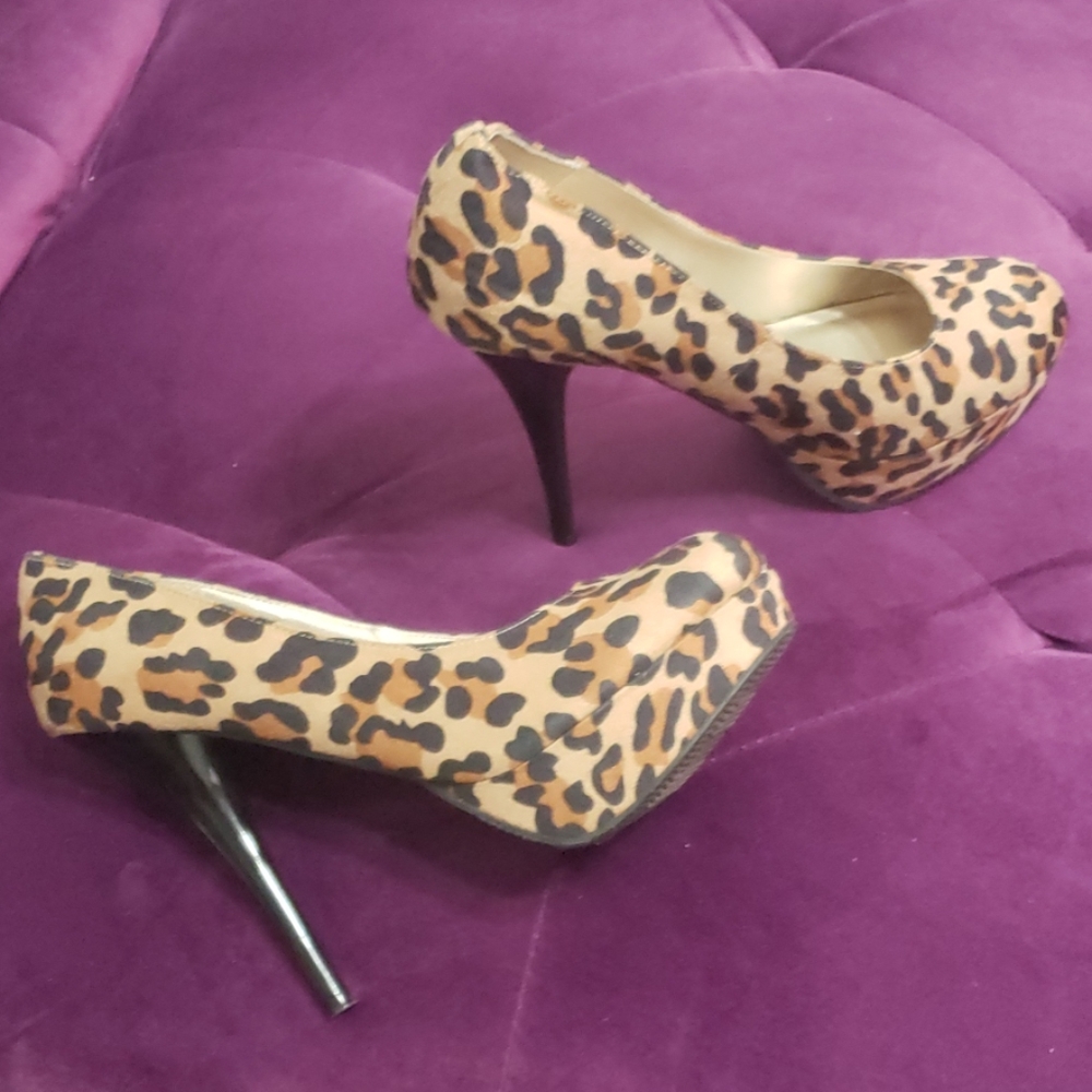 SEXY 4.72 Leopard stilettos